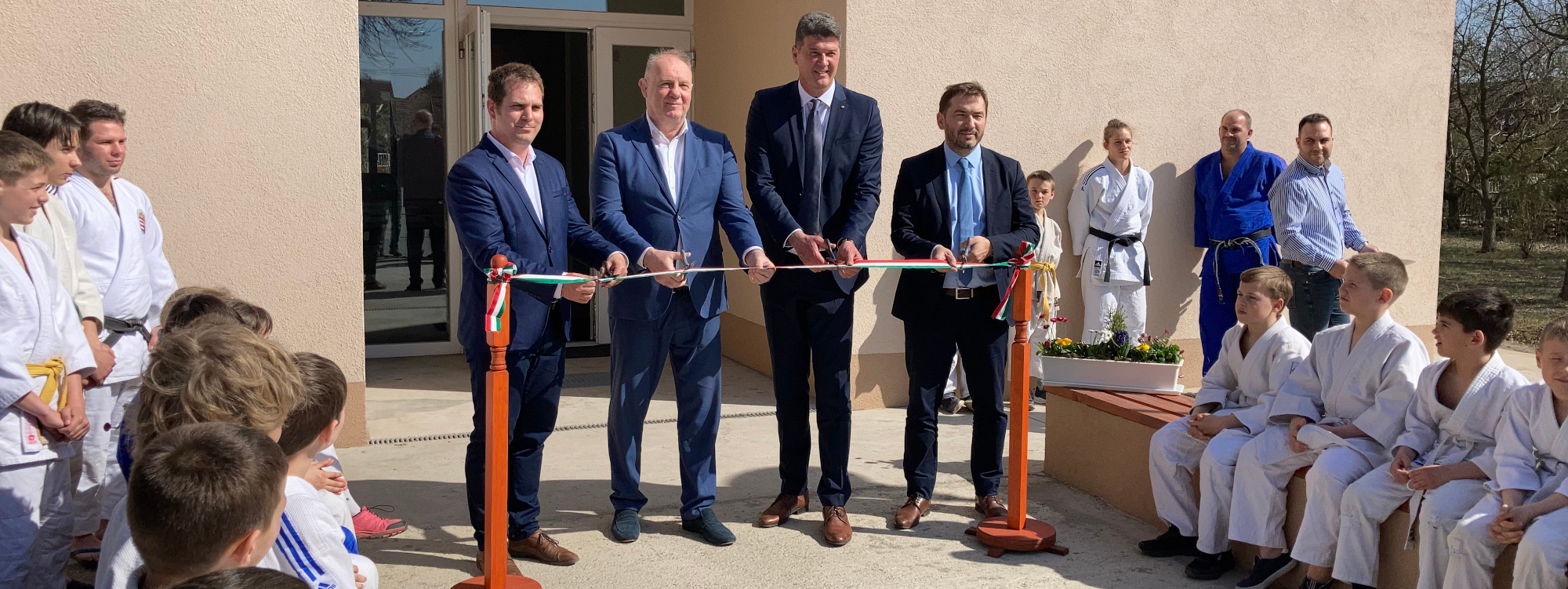 Átadták az új judocsarnokot Domaszéken