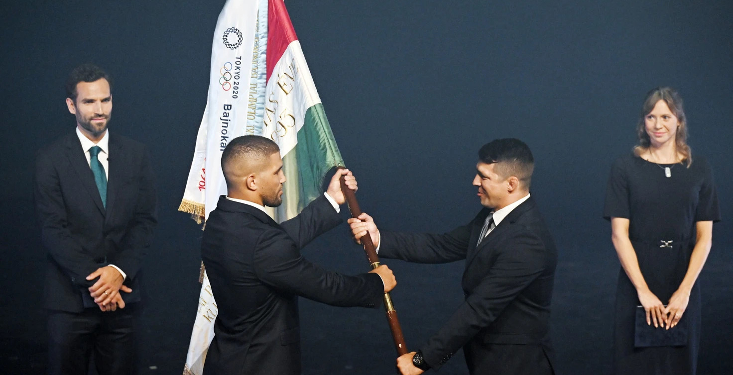 Esküt tettek olimpikonjaink, Tóth Krisztián viszi a zászlót!