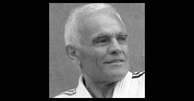 Elhunyt Juhász Mihály