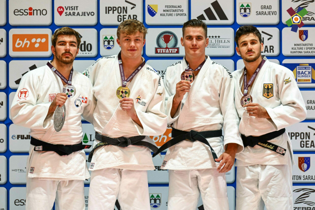 Gyertyás Róza és Tóth Botond bronzérmes